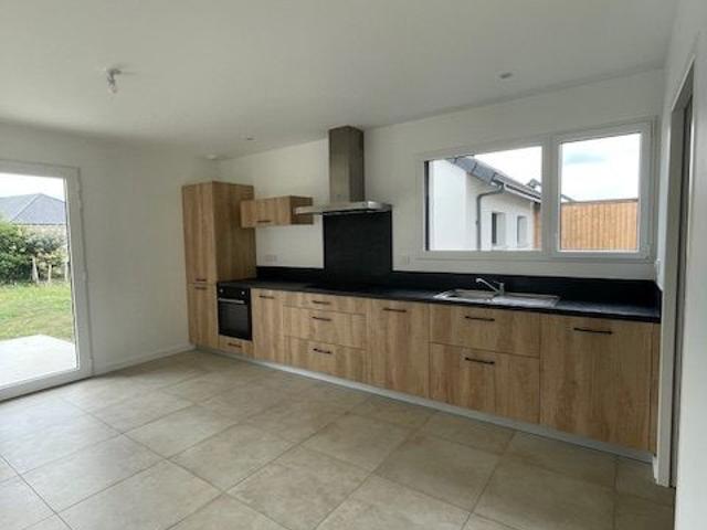 Maison individuelle à louer, 4 pièces Thèze 64450