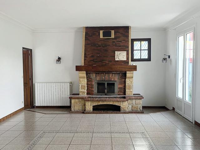 Maison individuelle à louer, 5 pièces GARLIN 64330
