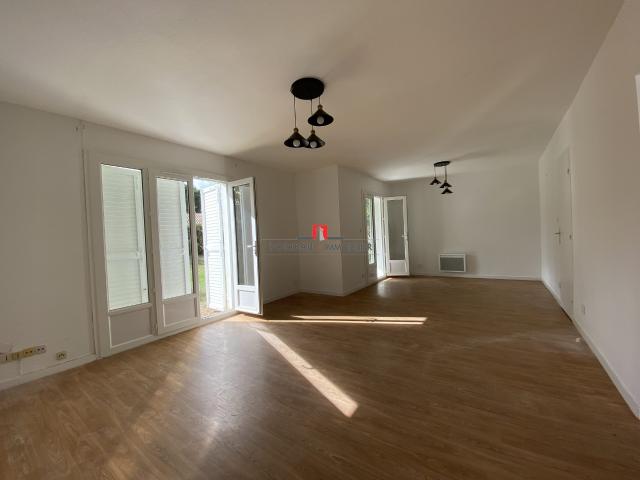 Maison individuelle à louer, 5 pièces Saint Ciers sur Gironde 33820