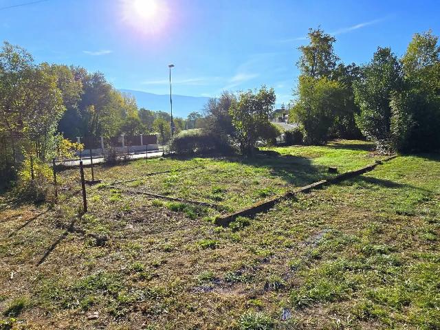Maison individuelle à rénover de 105 m2 habitables sur 2109 m2 de terrain