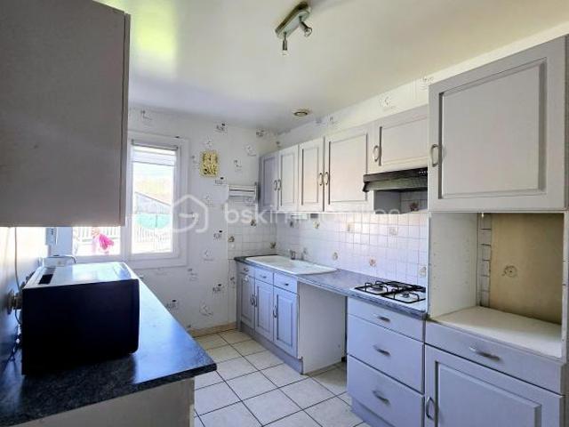 Maison individuelle à vendre – Beau potentiel avec grand jardin sans vis à vis