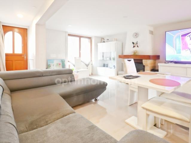 Maison Individuelle de Centre Bourg 5 pièces 4 chambres Terrain de 505 m² MAGNAC LAVAL 87