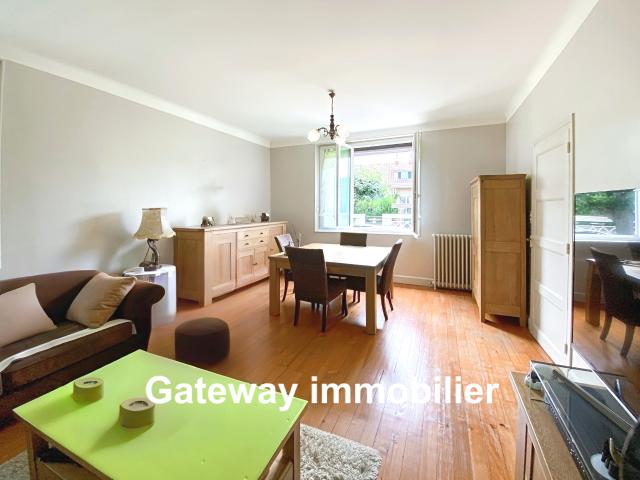 Grande maison familiale avec espaces indépendants, Vic le Comte Longues, 63270