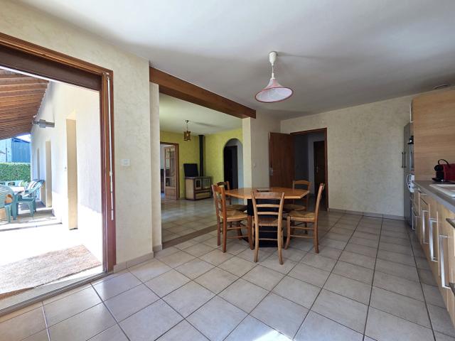 Maison individuelle de plain pied 135m2, Saillenard, terrain 5000m2 et dépendances