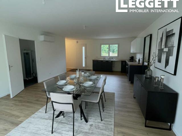 Maison individuelle de plain pied construite en 2022 de 92 m2 avec jardin, garage et terrasse