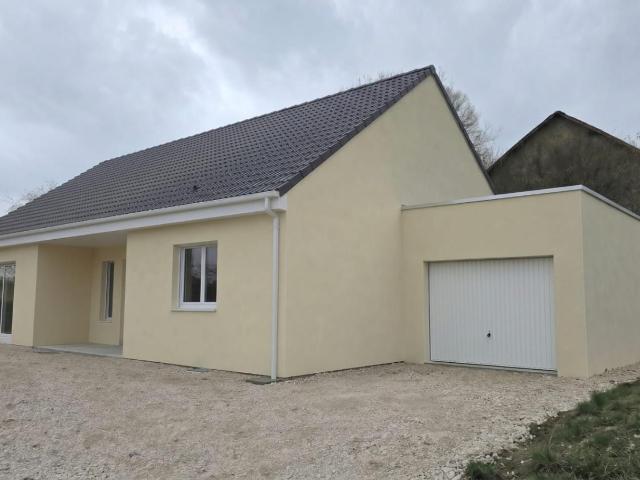 Maison individuelle de plain pied, avec garage