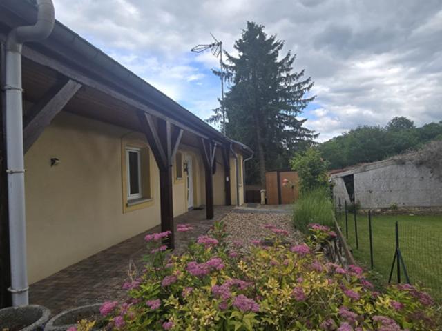 Maison individuelle de plain pied pleine de charme, proche