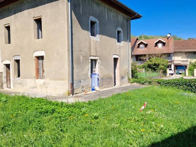 MAISON INDIVIDUELLE DE 140M2 A CHAPAREILLAN