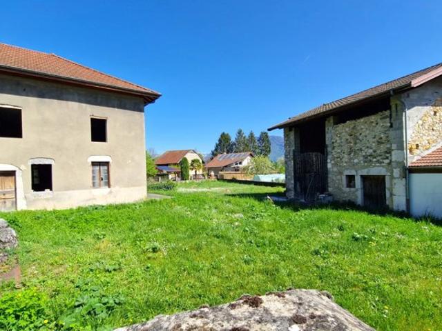MAISON INDIVIDUELLE DE 140M2 A CHAPAREILLAN