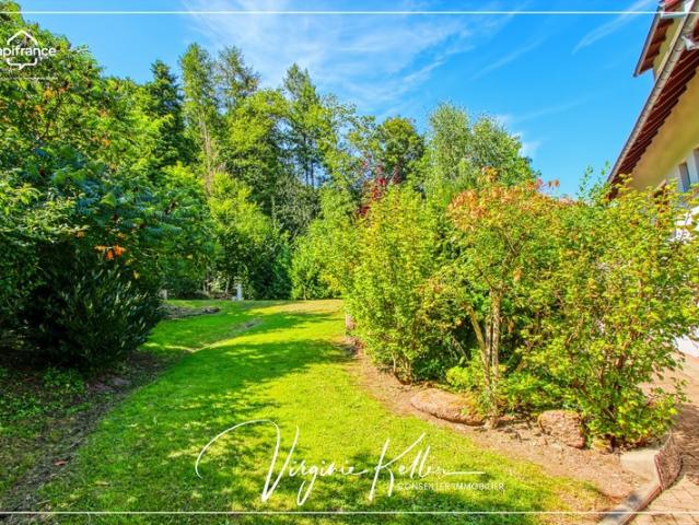 Maison individuelle de 153 m² à vendre à Haegen 67, proche de Saverne: Un écrin de tranquillité en lisière de forêt Combles aménageables 2 garages