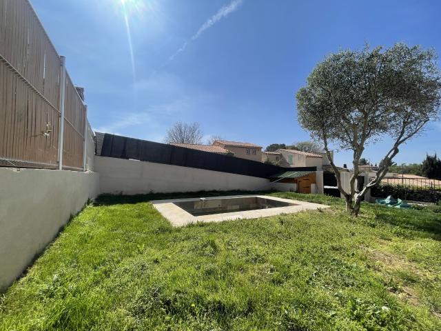 Maison individuelle de 115m2 sur un parcelle de 500m2 avec piscine