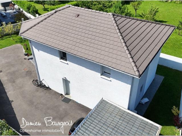 Maison individuelle de 124 m2 avec 4 chambres et terrain de plus de 400 m2