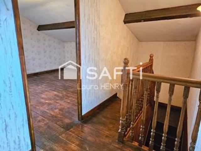 Maison individuelle de 3 chambres avec garage et grand terrain