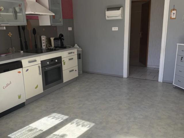 Maison individuelle de 95 m2 en impassesur terrain de 844 m2