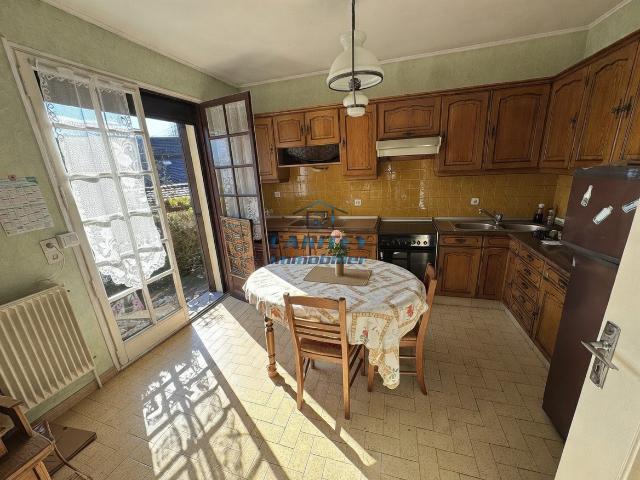 Maison individuelle de 98 m2 sur un terrain de 1021 m2 située sur la commune de FROIDECONCHE