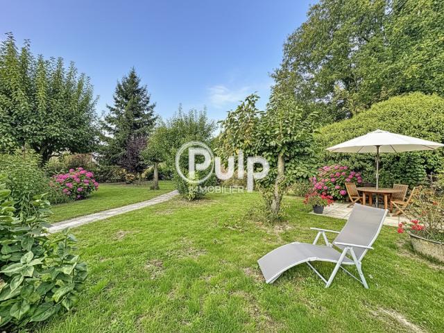 Maison individuelle jardin stationnement privatif fort potentiel