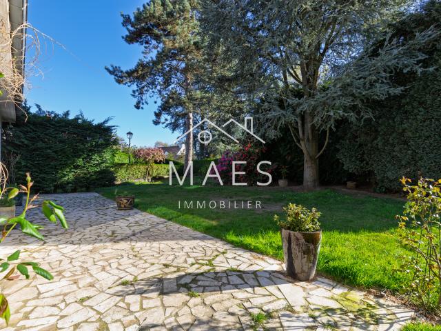Maison individuelle rénovée 4 chambres Jardin arboré sud ouest