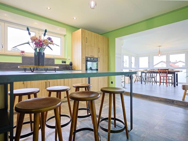 Maison individuelle rénovée, volumes généreux et cadre paisible à LELLING