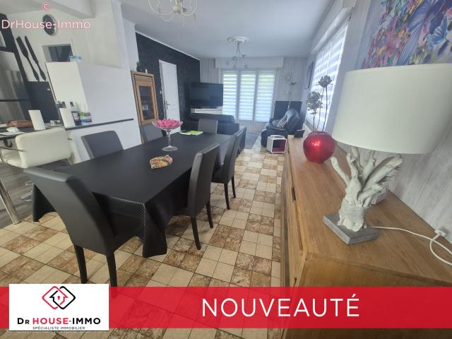 Maison individuelle sur sous sol complet 3 chambres 4 possibles avec jardin