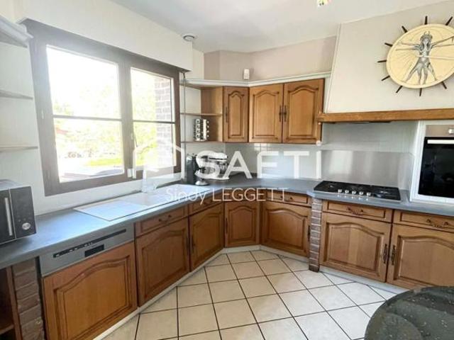 Maison individuelle semi plain pied 5 chambres terrain 2300m2 double garafe