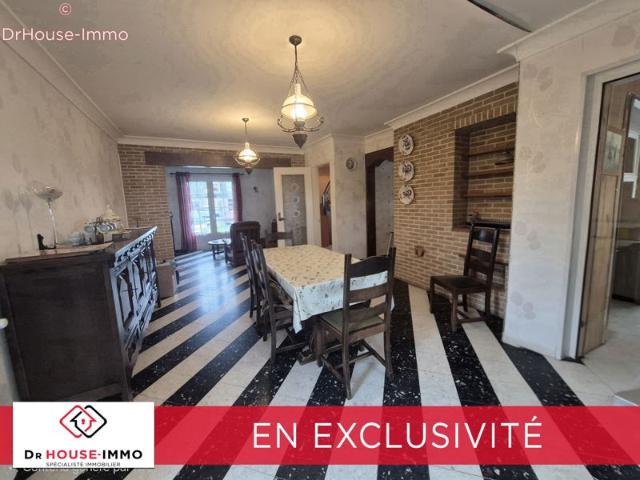 Maison individuelle de famille semi plain pied 3 chambres possibilité 5 avec véranda