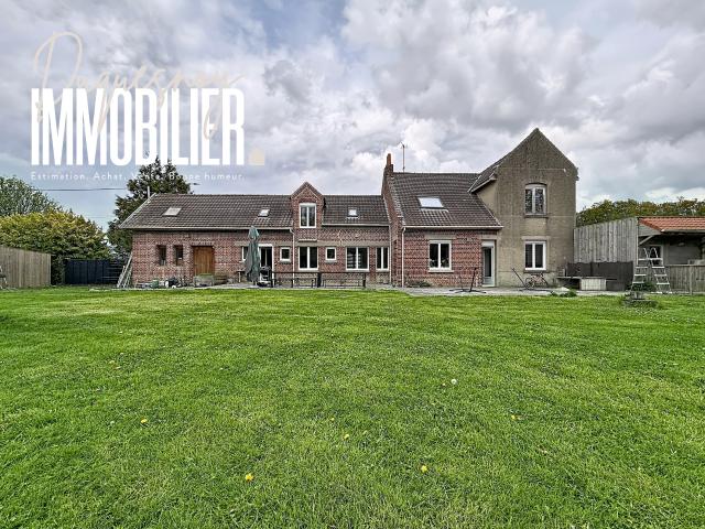 MAISON INDIVIDUELLE SEMI PLAIN PIED DE 160m2 HAB BÂTIE SUR UN TERRAIN DE 9880m2