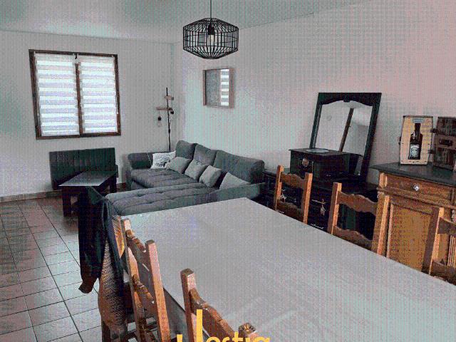 Maison individuelle spacieuse avec garage et jardin Tourmignie