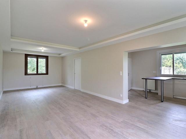 Maison individuelle T5 de 105 m² avec sous sol et garage Lescure d'Albigeois