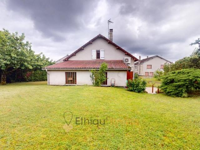 Maison individuelle 180 m2 sur 1600 m2 de terrain avec dépen