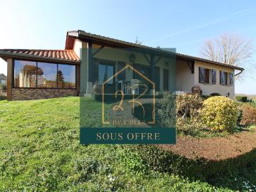Maison individuelle 122,6 m2 habitables et garage de 114 m2
