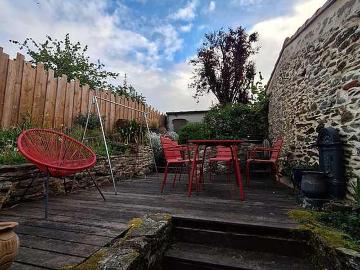 Maison individuelle 2 chambres meublée avec jardin et cheminée Nantes Erdre