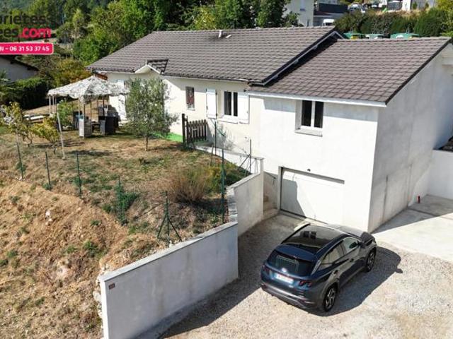 Maison individuelle 4 chambres Double garage Collonges 01550