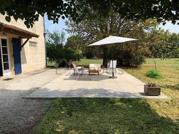 Maison individuelle 4 chambres meublée avec jardin et billard Nord Est de Bordeaux