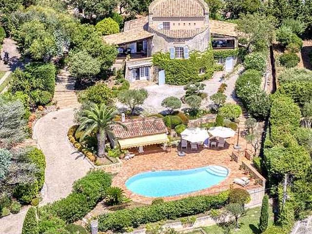 Maison individuelle 5 chambres meublée avec piscine, garage et terrasse Cannes