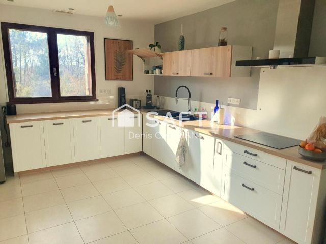 Maison individuelle 5 pièces, côté campagne, à 10 Mn de Berg. 162m² Saint Nexans