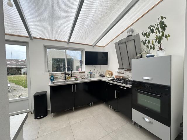 Maison individuelle 5 pièces 140 m2 avec jardin, garage et d