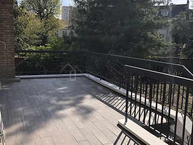 Maison individuelle 6 chambres meublée avec garage, terrasse et jardin Colombes 92700