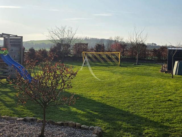 Maison idéale pour famille 5 chambres et grand jardin