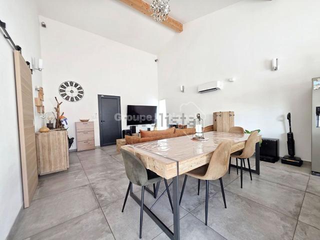 Maison, Istres
