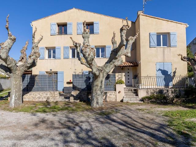 Maison, Istres