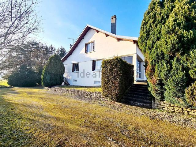 Maison, Is en Bassigny