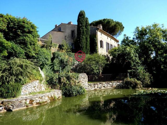 Maison, Issel