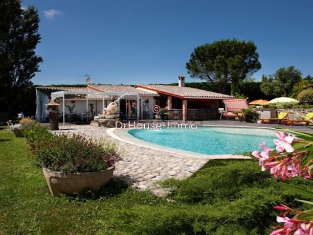Maison, Issel