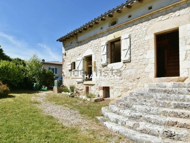Maison, Itzac