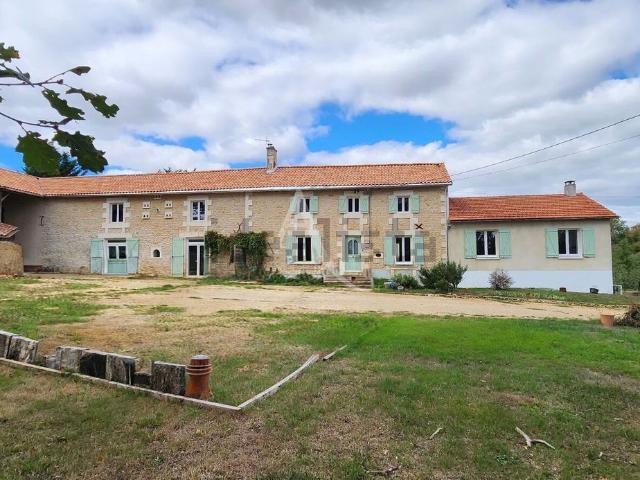 Maison, Iteuil