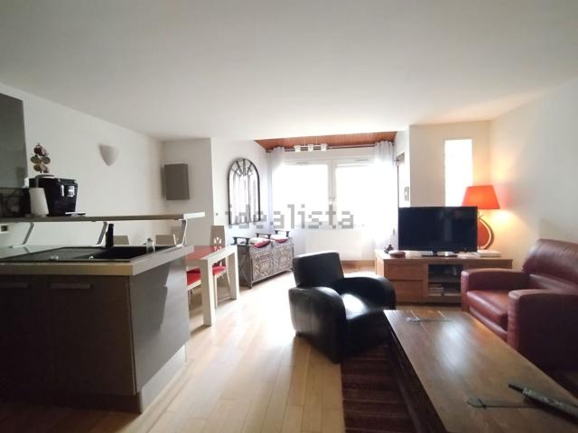 Maison, Ivry sur Seine