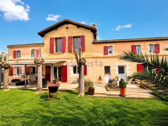Maison, Izon