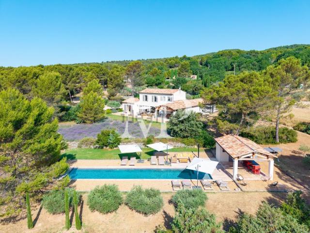 Maison, Joucas