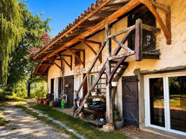 Maison, Joudes