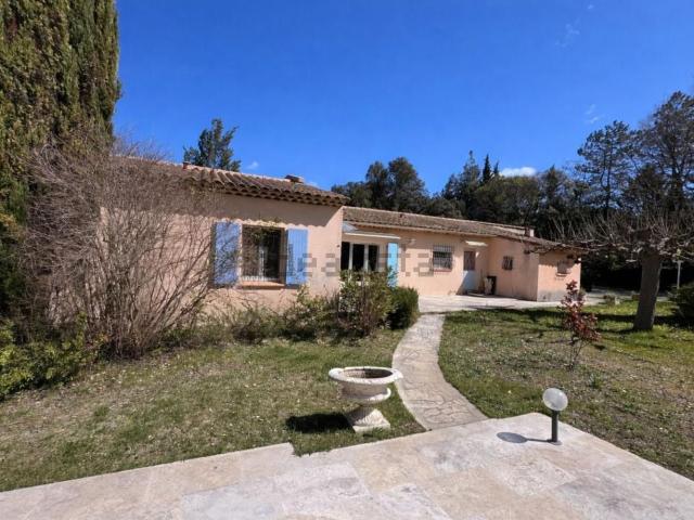 Maison, Jouques